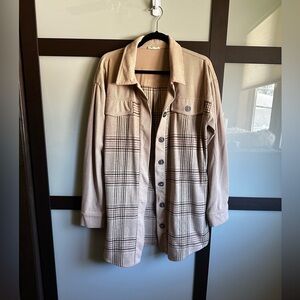 Mystree long tan plaid shacket, size large.